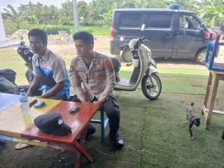 Sambang Minggu Siang, Briptu Ibnu Polsek Mauk Perkuat Silaturahmi dan Jaga Kamtibmas di Kemiri