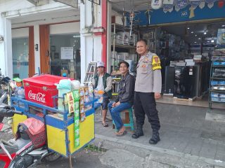 Bhabinkamtibmas Polsek Cikupa Gelar Warbin di Ruko Citra Raya, Serap Aspirasi Warga