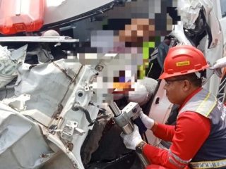 Bawa Jenazah, Ambulans Tabrak Truk di Tol Kutepat Tebing Tinggi–Indrapura, 2 Orang Tewas