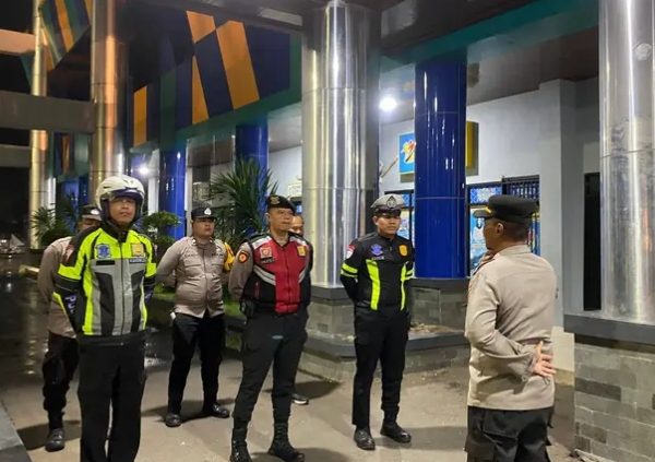 Cegah Konvoi dan Aksi Corat-Coret, Polres Lubuk Linggau Siagakan Patroli Mobile Saat Pengumuman Kelulusan SMA Sederajat