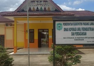 Hapus Tagih Kredit Macet  DPR Sahkan Revisi UU P2SK,  Tokoh Muda Palas UMKM palas bisa bangkit lagi.