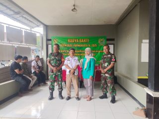 Danramil 1903/Darangdan Wakili Dandim 0619/Purwakarta Serahkan Kunci Program Rutilahu kepada Veteran Pejuang 45