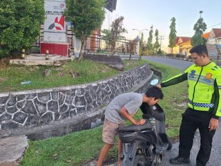 Terima Aduan Warga Melalui Call Center 110, Satlantas Polres Sintang Tertibkan Aksi Kebut-kebutan