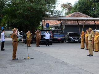 APEL PAGI SENIN DI KECAMATAN KRESEK DIPIMPIN LANGSUNG H. CECEP BUDIMAN, MM.Kes.