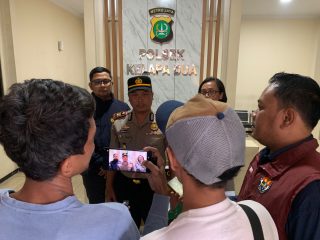 Amankan Terduga Pelaku Curanmor, Polsek Kelapa Dua Sita Kunci T Hingga Sajam