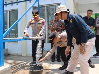 Atasi Krisis Air Bersih, Polres Demak Gandeng Swasta Bangun Sumur Bor Kedua di Ngaluran